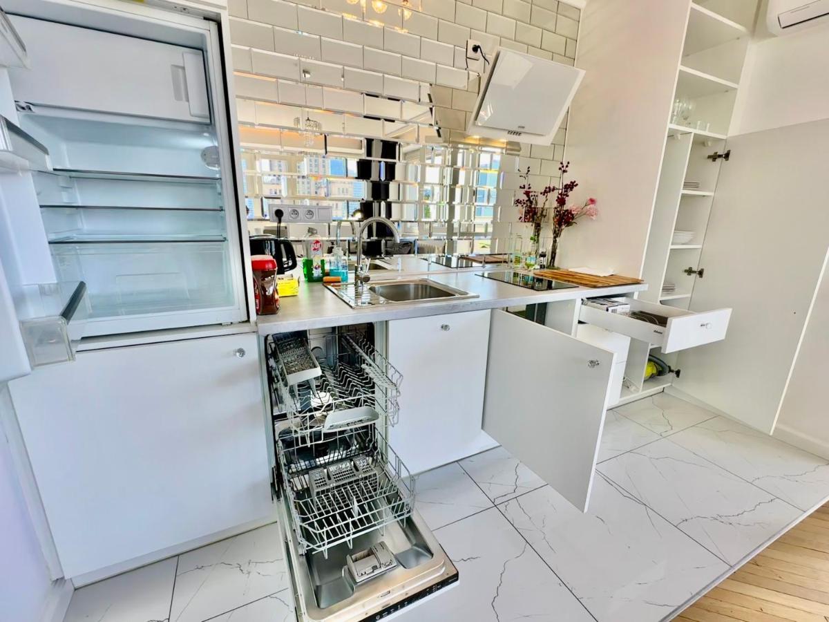 Platinum Metro X2 Wifi 350 Mbs Netflix Hbo Appletv Appartement Warschau Buitenkant foto