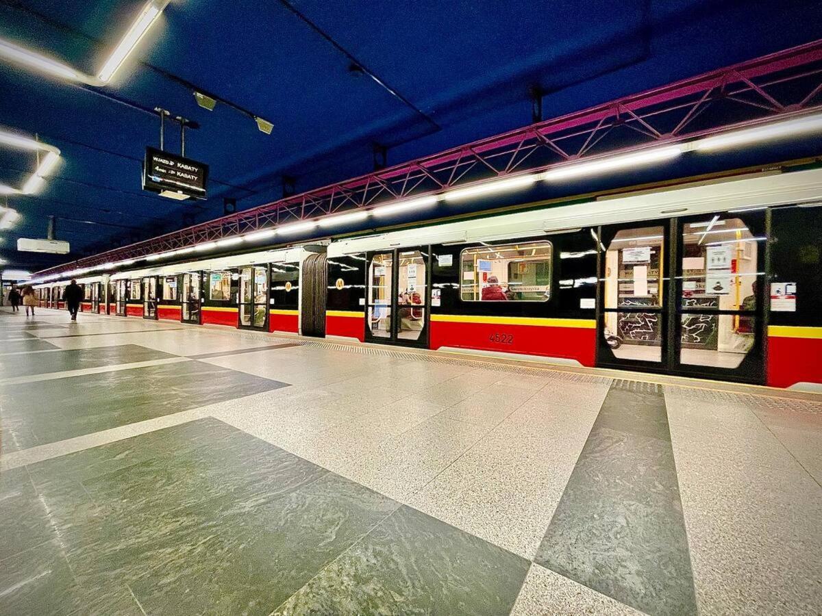 Platinum Metro X2 Wifi 350 Mbs Netflix Hbo Appletv Appartement Warschau Buitenkant foto