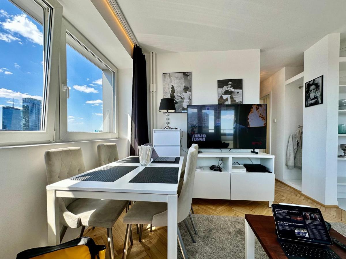 Platinum Metro X2 Wifi 350 Mbs Netflix Hbo Appletv Appartement Warschau Buitenkant foto